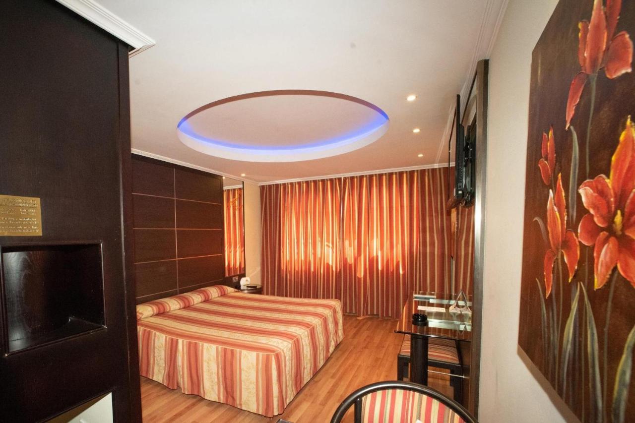 Motel Caribe วิโก ภายนอก รูปภาพ